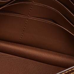 مملوكة مسبقًا حقيبة كروس بودي بطبعة زهور من كانفاس مطلي بنقشة محددة بني من كوتش