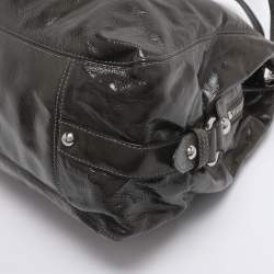 مملوكة مسبقًا حقيبة كتف كوتش ماديسون ماجي جلد لامع أخضر داكن