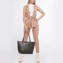 Pre Owned Coach Black/Dark Brown Signature Coated Canvas and Leather City Zip Tote