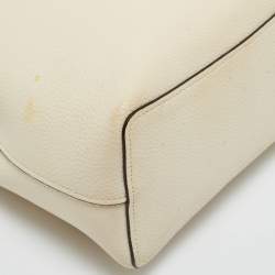 Pre Owned Coach Ivory Leather Small Town Bucket Bag