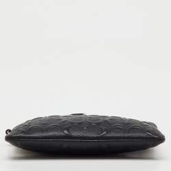 Pre Owned Coach Black Signature Embossed Leather Zip Wristlet