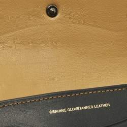 Pre Owned Coach Black Leather Wristlet Clutch