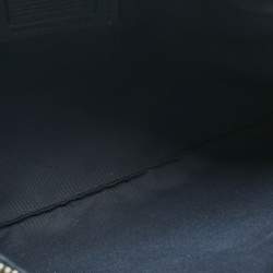 Pre Owned حقيبة يد كبيرة كوتش قماش مغلف بنقشة شعار بيج/أزرق قوس قزح دائري مع حمالة معصم