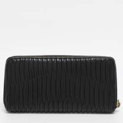 Pre Owned Coach Black Leather and Leather Zip Around