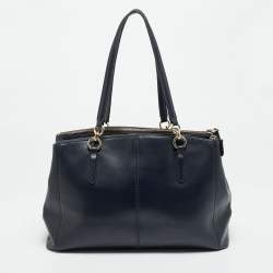 مملوكة مسبقًا حقيبة كوتش كريستي ساتشيل جلد أزرق بحري كبيرة