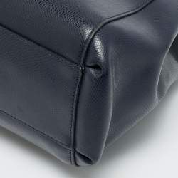 مملوكة مسبقًا حقيبة كوتش كريستي ساتشيل جلد أزرق بحري كبيرة