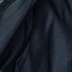 مملوكة مسبقًا حقيبة كوتش كريستي ساتشيل جلد أزرق بحري كبيرة