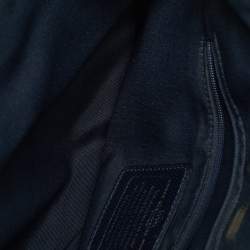 مملوكة مسبقًا حقيبة كوتش كريستي ساتشيل جلد أزرق بحري كبيرة