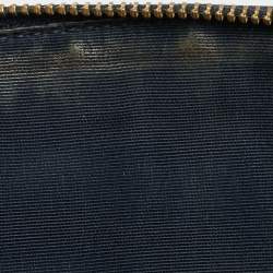 مملوكة مسبقًا حقيبة كوتش كريستي ساتشيل جلد أزرق بحري كبيرة