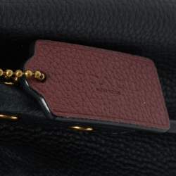 Pre Owned Coach Willow Black Leather Bucket Bag