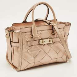 Pre Owned حقيبة كتف كوتش سواجر 27 جلد مكشكش ذهبي وردي