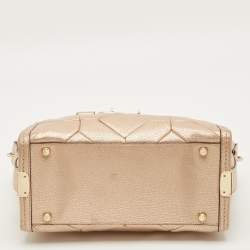 Pre Owned حقيبة كتف كوتش سواجر 27 جلد مكشكش ذهبي وردي