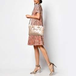 Pre Owned حقيبة كتف كوتش سواجر 27 جلد مكشكش ذهبي وردي