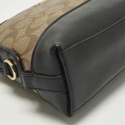 Pre Owned حقيبة كروس كوتش قماش مشمع بنقوش بنية / سوداء