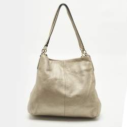 مملوكة مسبقًا حقيبة كتف كوتش ماديسون فيبي جلد بيج ميتاليك