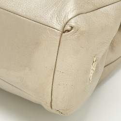 مملوكة مسبقًا حقيبة كتف كوتش ماديسون فيبي جلد بيج ميتاليك