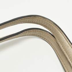 مملوكة مسبقًا حقيبة كتف كوتش ماديسون فيبي جلد بيج ميتاليك