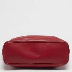 مملوكة مسبقًا حقيبة يد كوتش بايتون جلد حمراء بسحاب