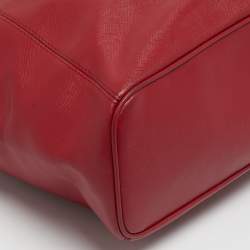 مملوكة مسبقًا حقيبة يد كوتش بايتون جلد حمراء بسحاب