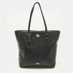 مملوكة مسبقًا Coach Town Black Leather Tote