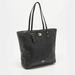 Pre Owned Coach Town Black Leather Tote