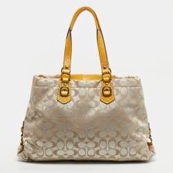 مملوكة مسبقًا Coach Ashley Mustard/Beige Signature Fabric and Patent Leather Shoulder Bag