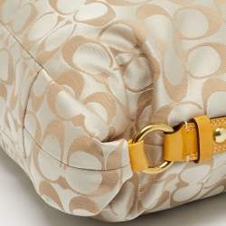 مملوكة مسبقًا Coach Ashley Mustard/Beige Signature Fabric and Patent Leather Shoulder Bag