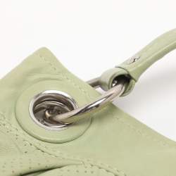 مملوكة مسبقًا حقيبة كتف كوتش جلد مثقب أخضر