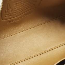 مملوكة مسبقًا حقيبة سونغ زيب كوتش مُرمَّمة جلد أبيض