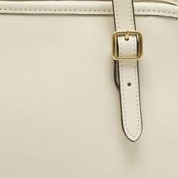 مملوكة مسبقًا حقيبة سونغ زيب كوتش مُرمَّمة جلد أبيض