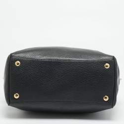 مملوكة مسبقًا حقيبة كوتش "سمول بينيت" جلد و كانفاس مقوى مطبوع نقشة شعار الماركة بيج و بني فاتح