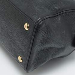 مملوكة مسبقًا حقيبة كوتش "سمول بينيت" جلد و كانفاس مقوى مطبوع نقشة شعار الماركة بيج و بني فاتح