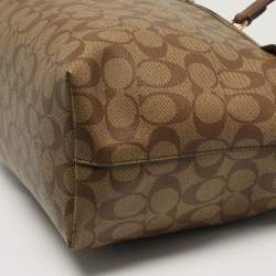 Pre Owned Coach Gallery Beige/Brown Signature Coated Canvas and Leather Tote