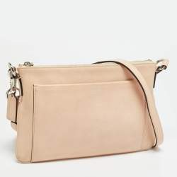 مملوكة مسبقًا Coach Front Pocket Peach Leather Flat Crossbody Bag