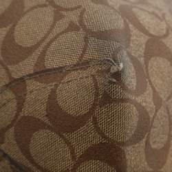 Pre Owned Coach Variety City Beige Signature Coated Canvas Shopper Tote