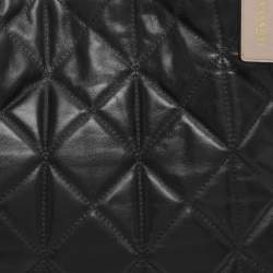 Pre Owned Coach Phoebe Black/Beige Quilted Leather Shoulder Bag