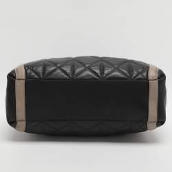 Pre Owned Coach Phoebe Black/Beige Quilted Leather Shoulder Bag