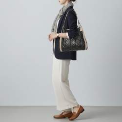 Pre Owned Coach Phoebe Black/Beige Quilted Leather Shoulder Bag