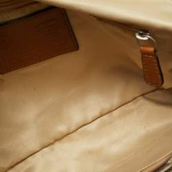 Pre Owned حقيبة كتف كوتش سوهو كانفاس بشعار بيج / بني فلاب