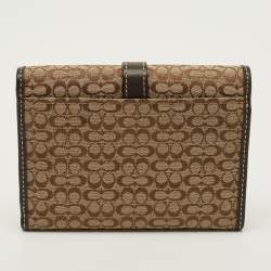 مملوكة مسبقًا Coach Buckle Beige/Brown Signature Fabric and Leather Trifold Wallet