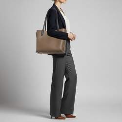 Pre Owned حقيبة يد كوتش جلد بيج/أسود بلونين ويلو