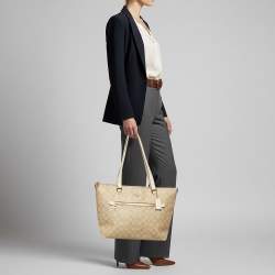 Pre Owned Coach Gallery Beige Signature Coated Canvas Tote