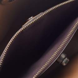 مملوكة مسبقًا حقيبة دلو جلد بيج/رمادي كوتش ويلو