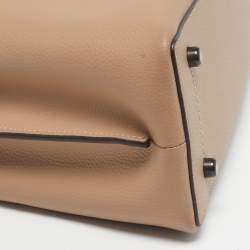 مملوكة مسبقًا حقيبة دلو جلد بيج/رمادي كوتش ويلو