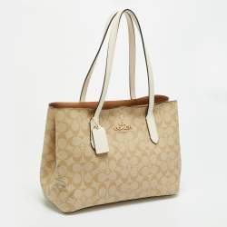 Pre Owned Coach Avenue Beige/White Signature Coated Canvas Tote