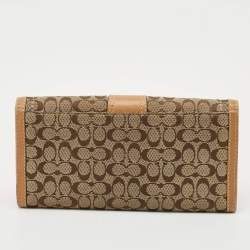 Pre Owned Coach Buckle Detail Beige/Tan Signature Canvas and Leather Continental Wallet
