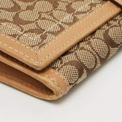 Pre Owned Coach Buckle Detail Beige/Tan Signature Canvas and Leather Continental Wallet