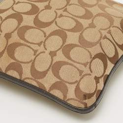 مملوكة مسبقًا Coach Swingpack Dark Brown/Beige Signature Canvas and Leather Crossbody Bag