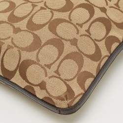 مملوكة مسبقًا Coach Swingpack Dark Brown/Beige Signature Canvas and Leather Crossbody Bag