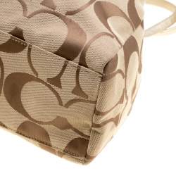 Pre Owned Coach Beige Signature Canvas Shopper Tote